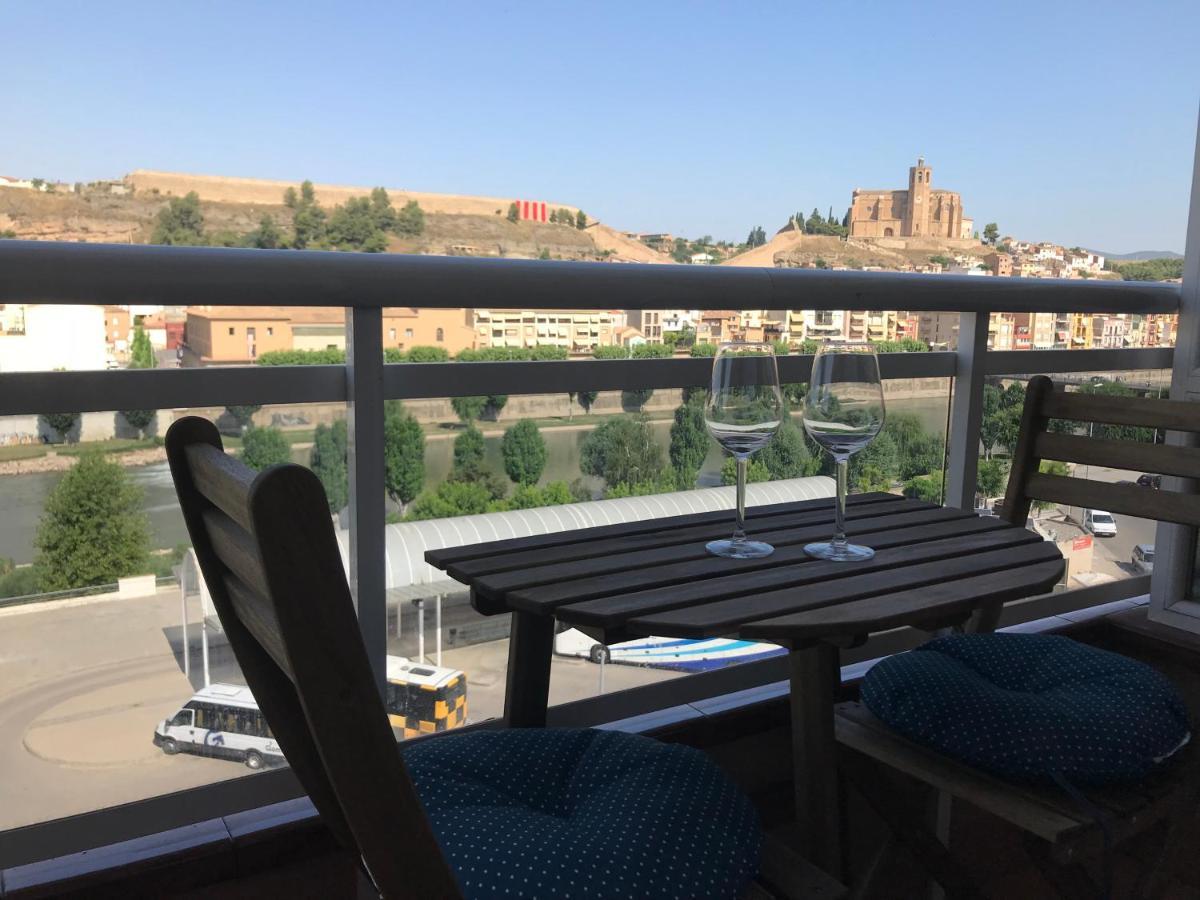 Apartamento recién reformado con vistas al río Balaguer Extérieur photo